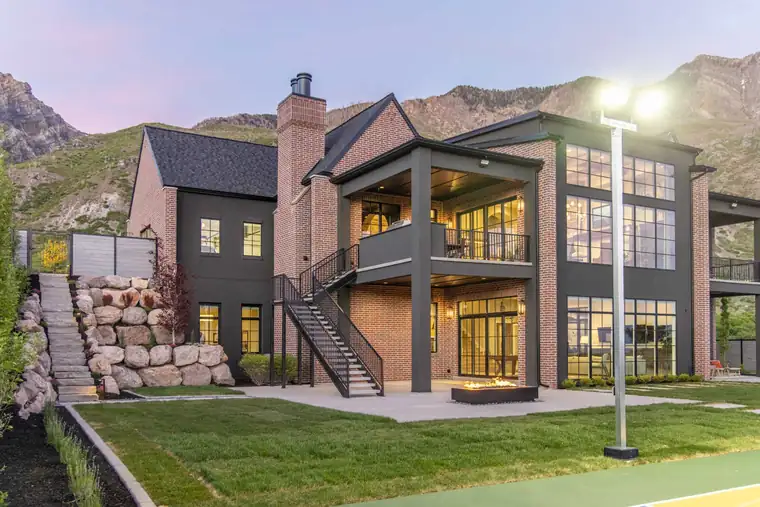 The Moritz by Raykon Construction