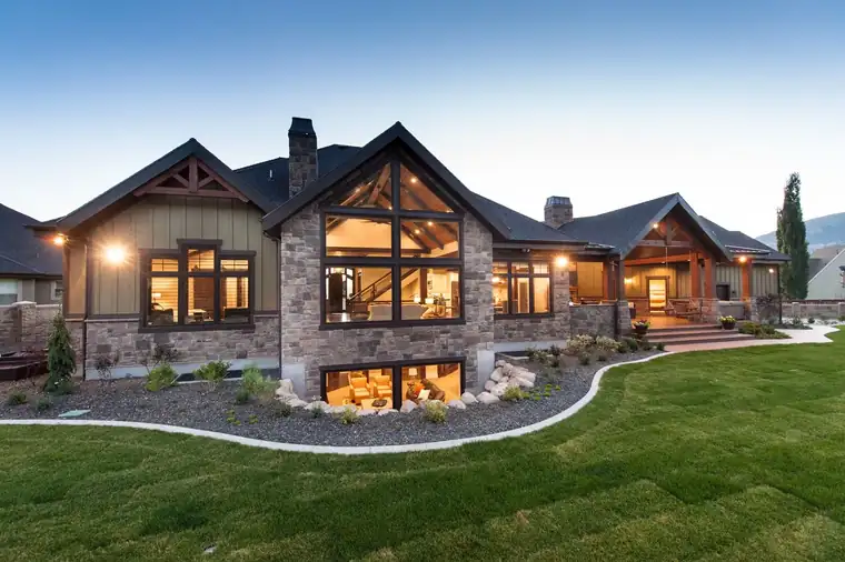 The Mountain Majesty by Raykon Construction