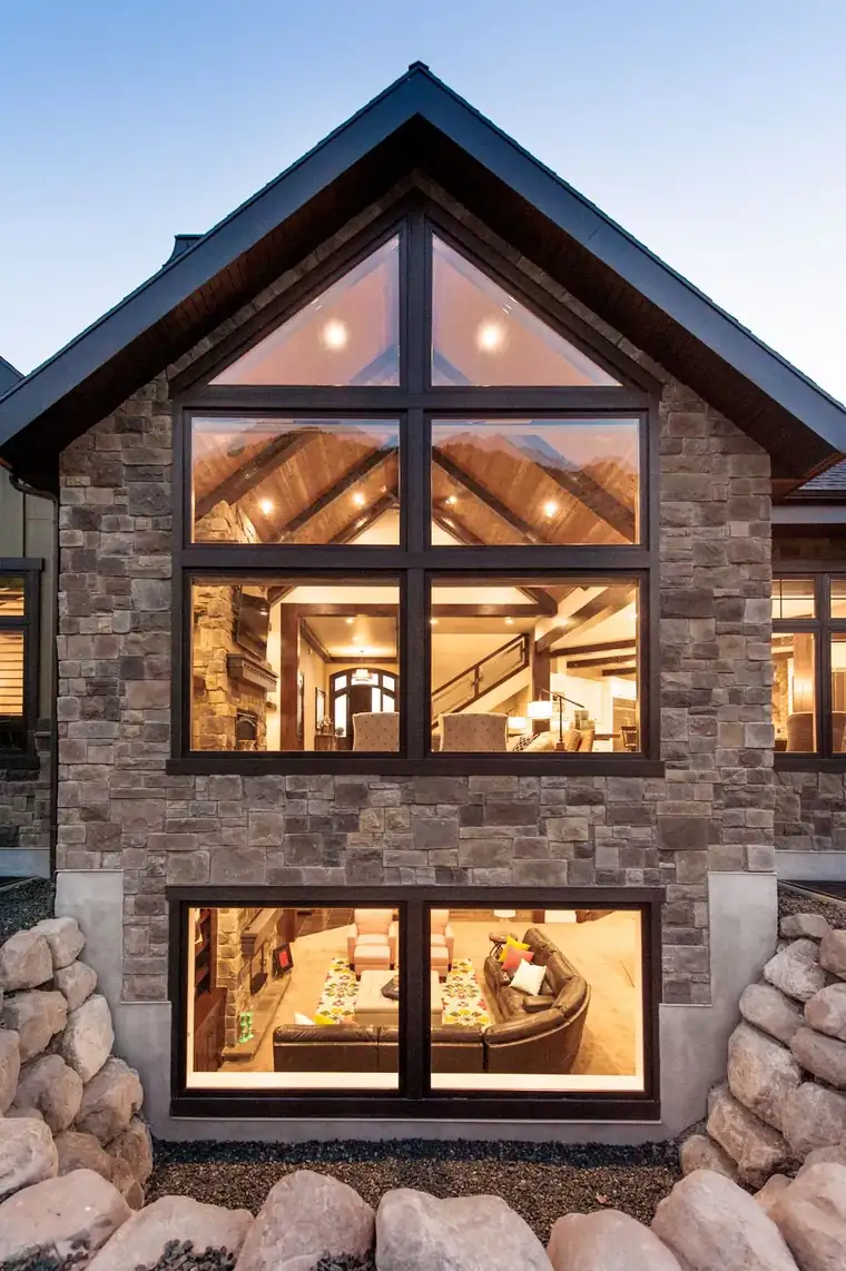 The Mountain Majesty by Raykon Construction