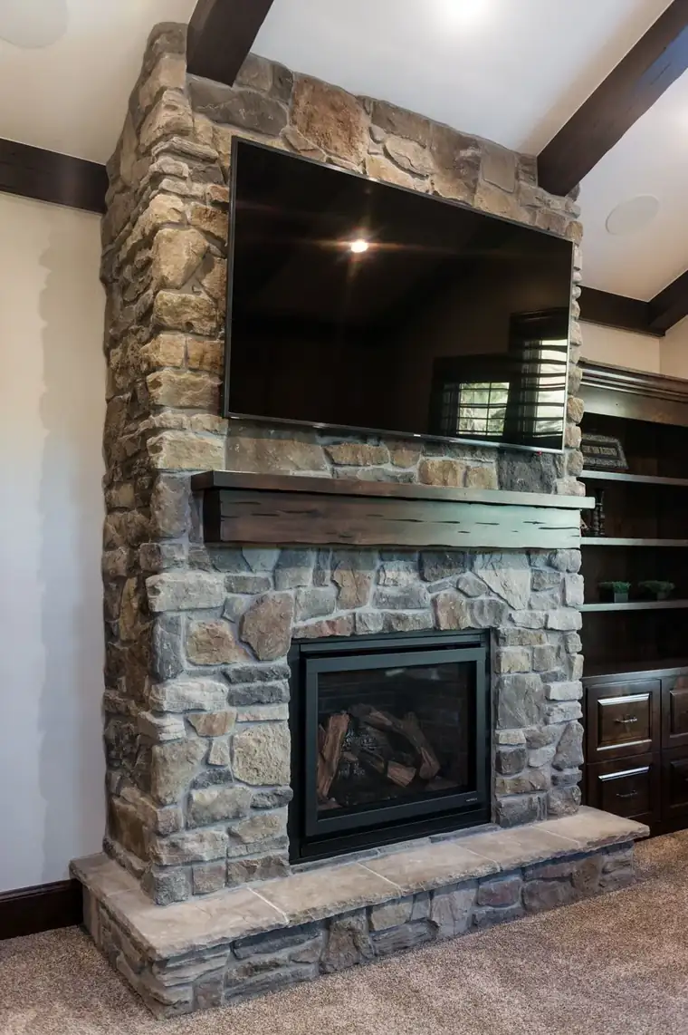 The Mountain Majesty by Raykon Construction