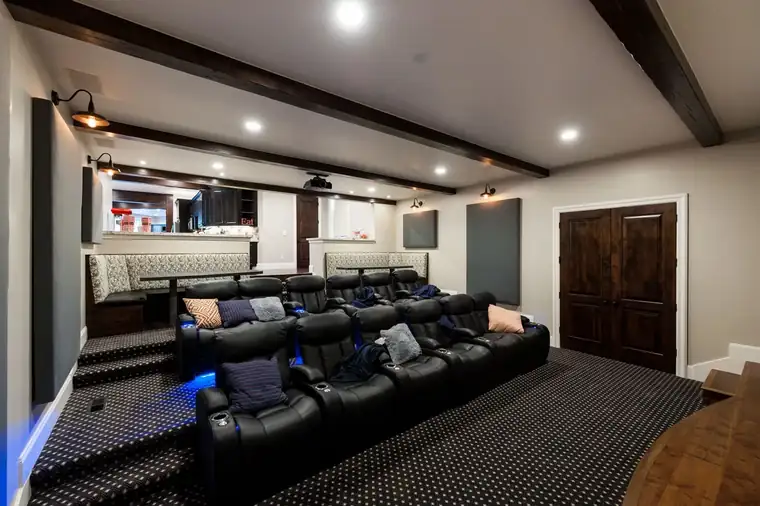 The Mountain Majesty by Raykon Construction