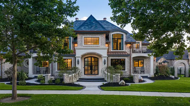The Rosegate by Raykon Construction