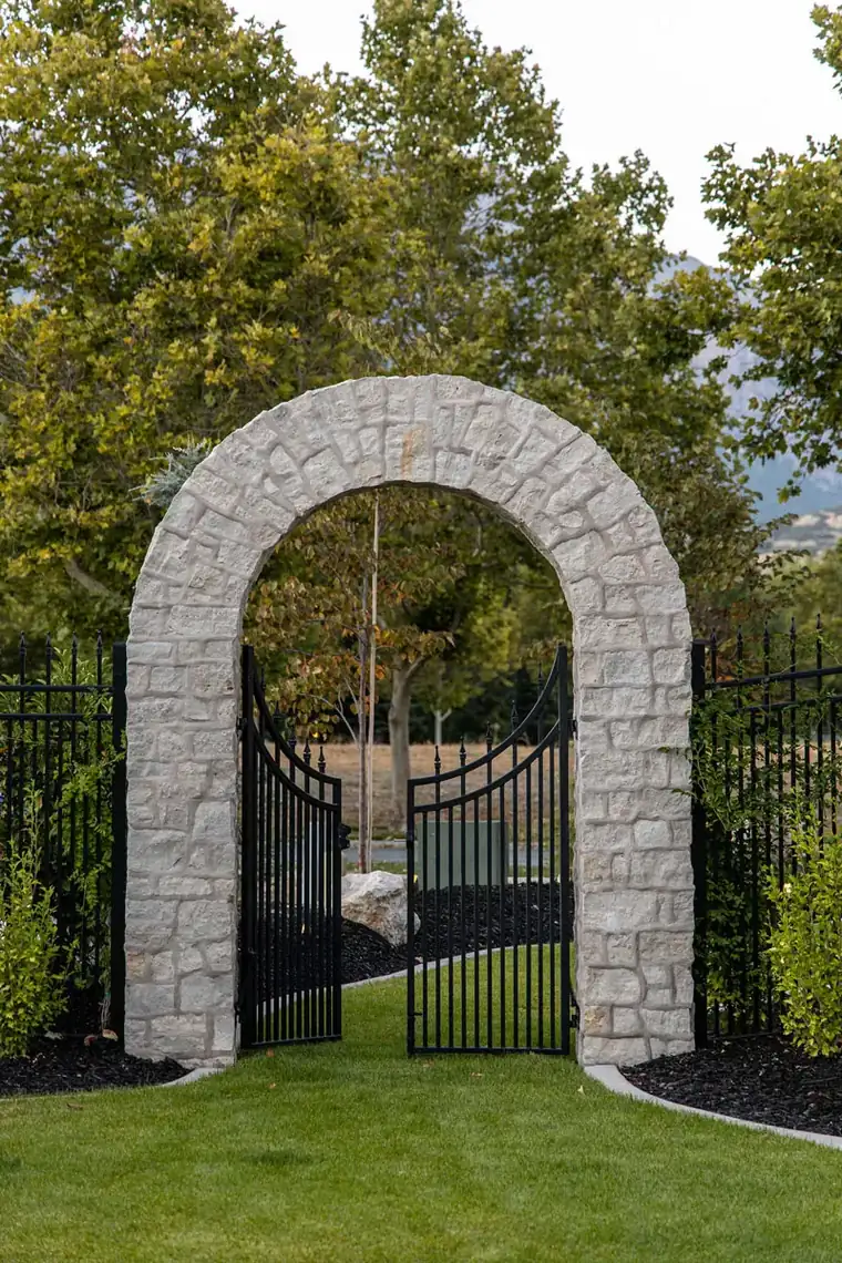 The Rosegate by Raykon Construction