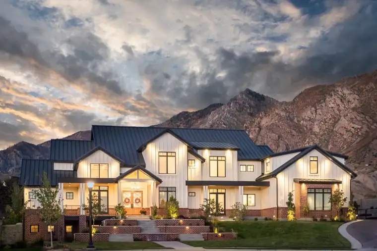 The Stoney Brook by Raykon Construction