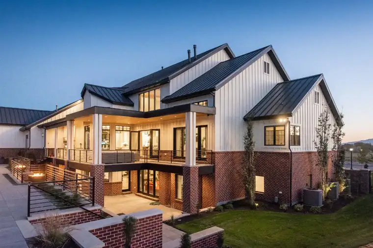 The Stoney Brook by Raykon Construction