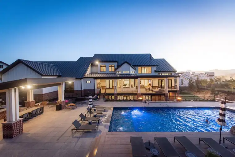 The Stoney Brook by Raykon Construction