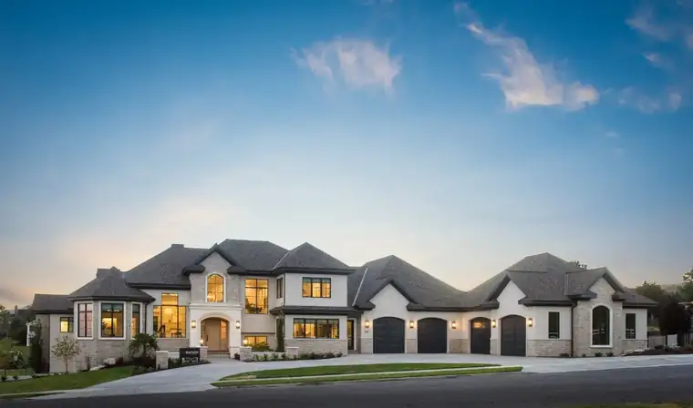 The Sunrise Drive by Raykon Construction