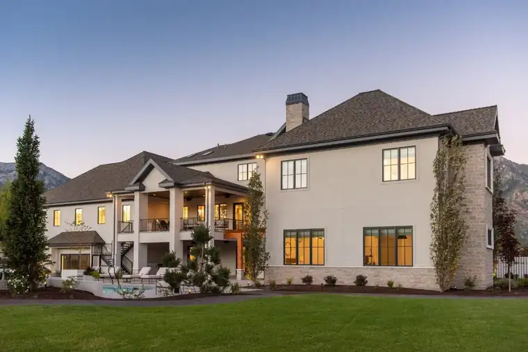 The Sunrise Drive by Raykon Construction