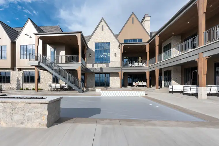 Sunset Haven by Raykon Construction