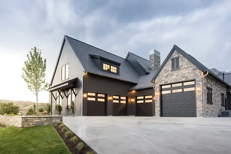 The Mezza by Raykon Construction