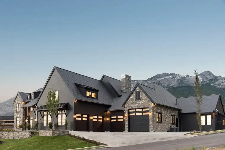 The Mezza by Raykon Construction