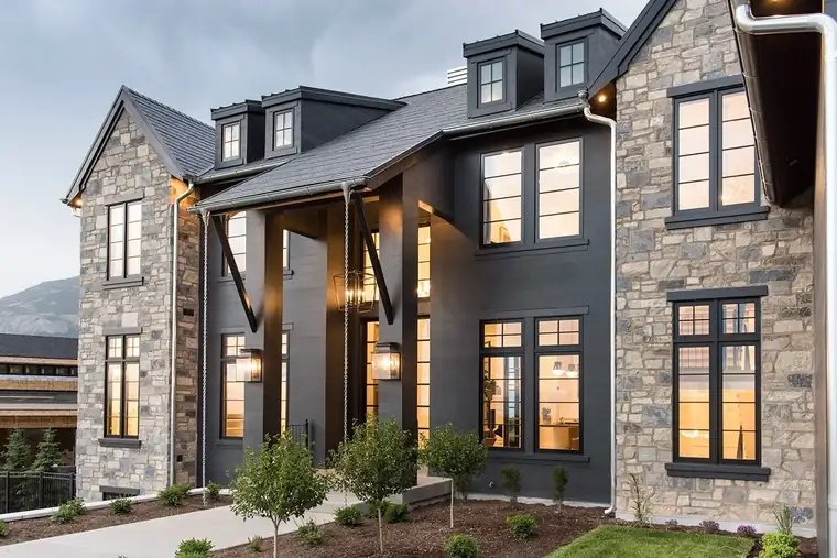 The Mezza by Raykon Construction