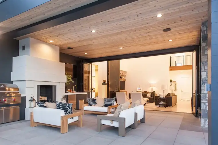The Mezza by Raykon Construction