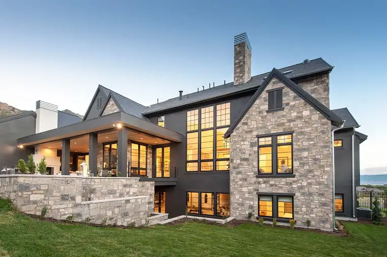 The Mezza by Raykon Construction