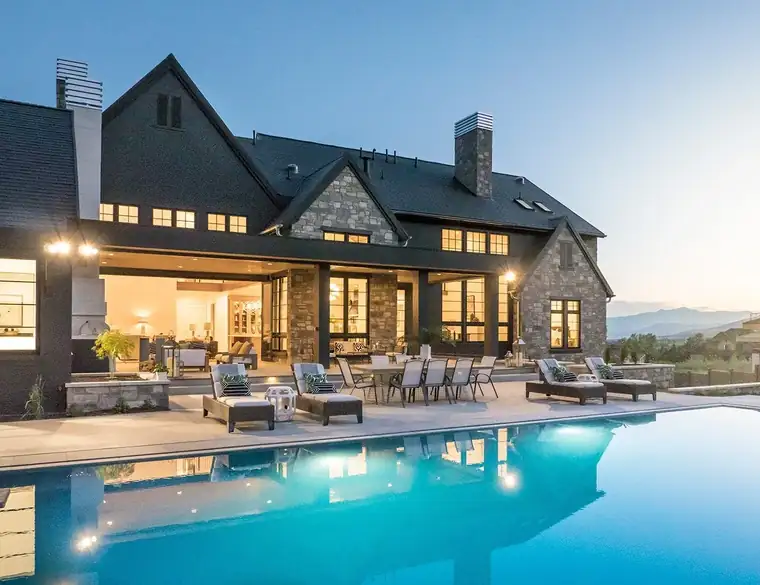 The Mezza by Raykon Construction