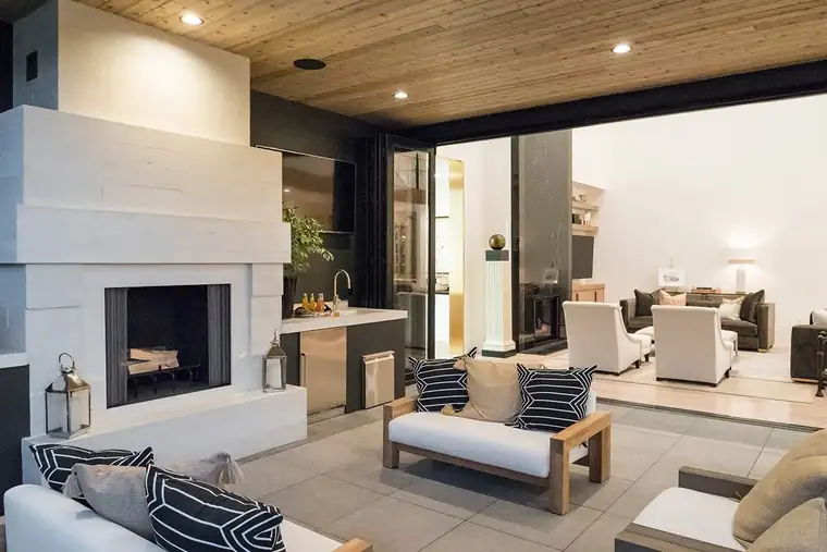 The Mezza by Raykon Construction