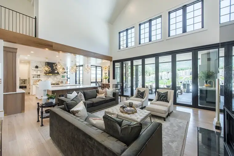 The Mezza by Raykon Construction