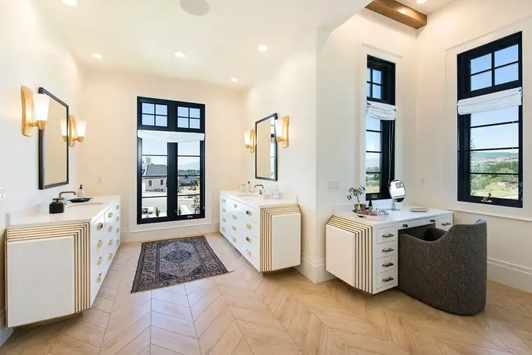 The Mezza by Raykon Construction