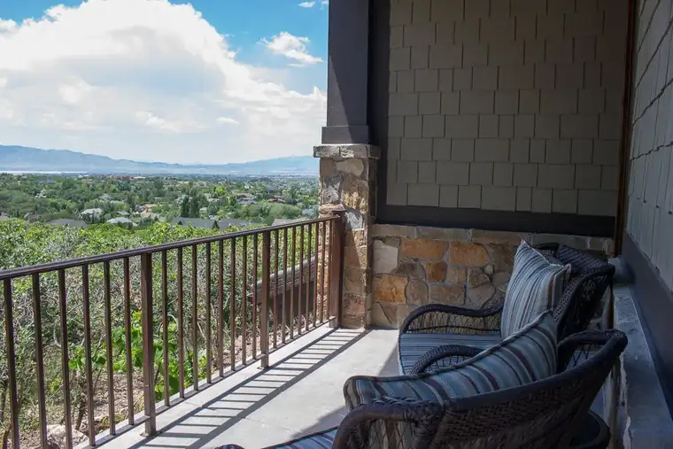 The View by Raykon Construction