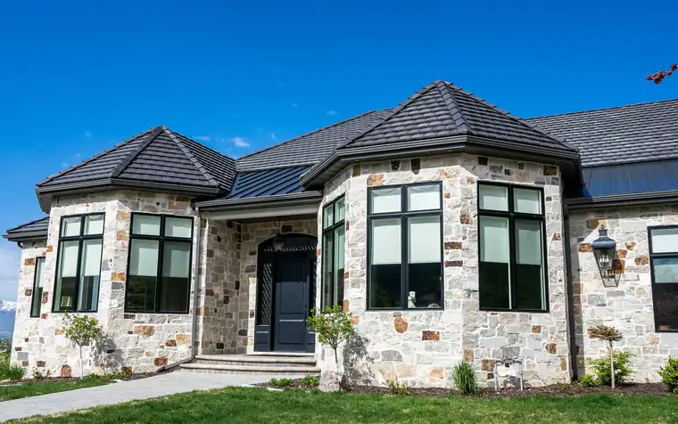 The Thirty Oaks by Raykon Construction