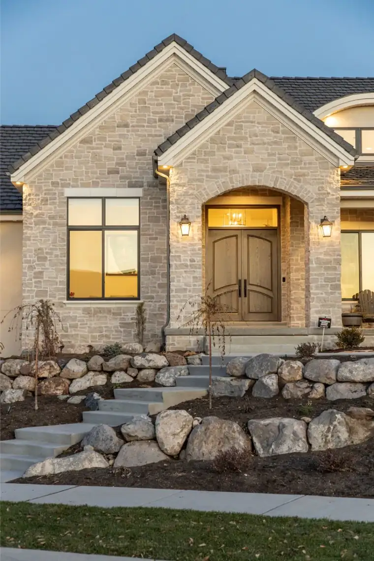 The Wildflower Lane by Raykon Construction